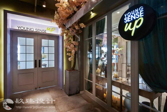 �y���b���N���OӋحYOUNG SENSE UP