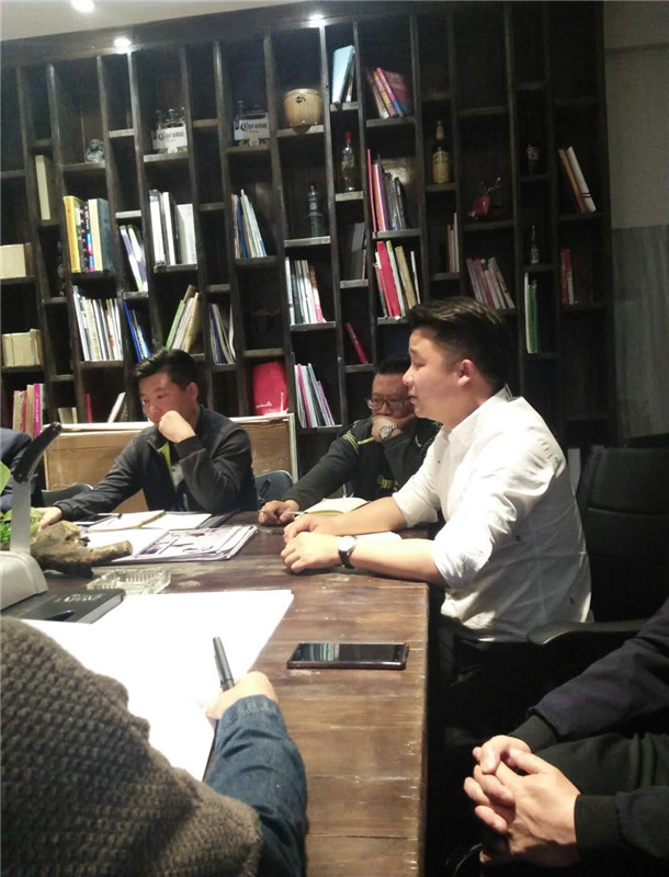 �y���k�����b���OӋ|�N���b�,��ץ�|���ٰlչ����푿ڱ���һվ!