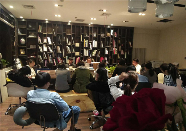 �y���k�����b���OӋ|�N���b�,��ץ�|���ٰlչ����푿ڱ���һվ!