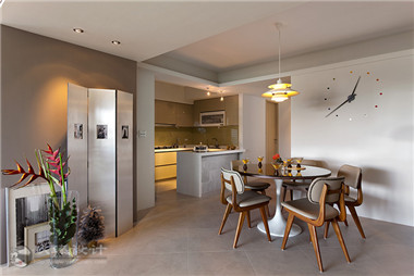 �y���e���b���OӋ��˾|�N���b�