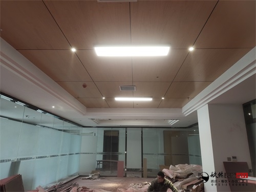 �y���k�����b�޹��جF��|�N���OӋ