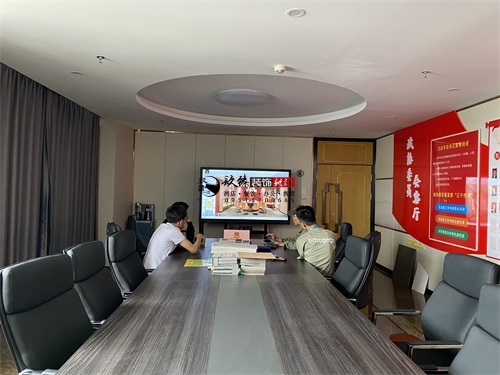 �y����偵��b���OӋ�Ŀ|�N���OӋ