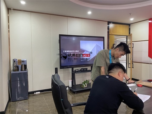 �y����偵��b���OӋ�Ŀ|�N���OӋ