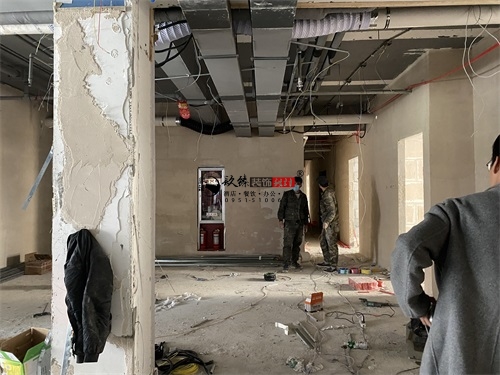 �y������b���OӋ�Ŀ|�N���OӋ