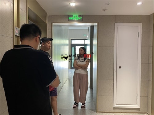 �y���ۘǲ��b���OӋ�Ŀ|�N���b�