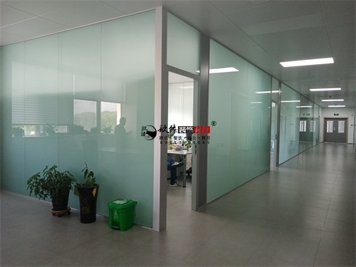 �y���k���ҹ��b�OӋ�Ŀ|�N���OӋ