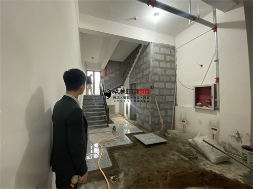 �y����Ӗ�WУ�b���OӋ�Ŀ|�N���b�