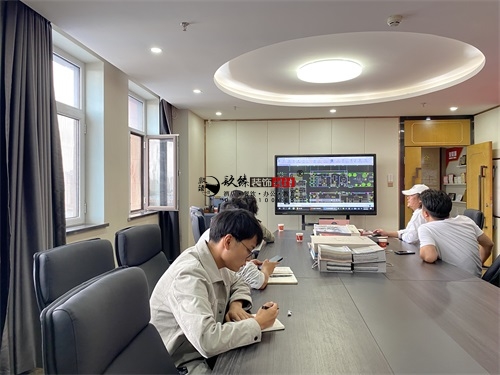 �y���׃��@�b�޸����Ŀ|�N���OӋ