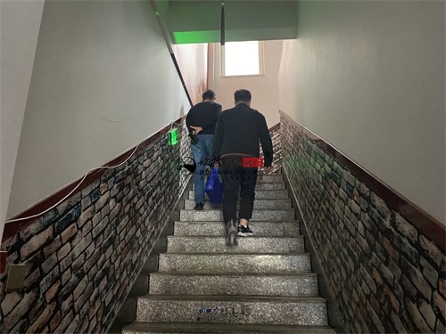 �y���������OӋ�b�޹�˾|�N���b�