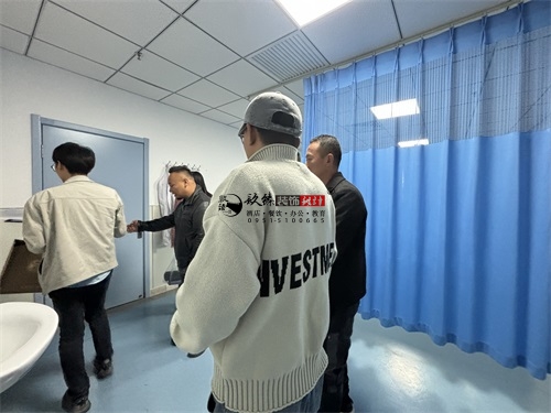 �y�����y�g���������Ŀ|�N���b�