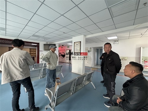 �y�����y�g���������Ŀ|�N���b�