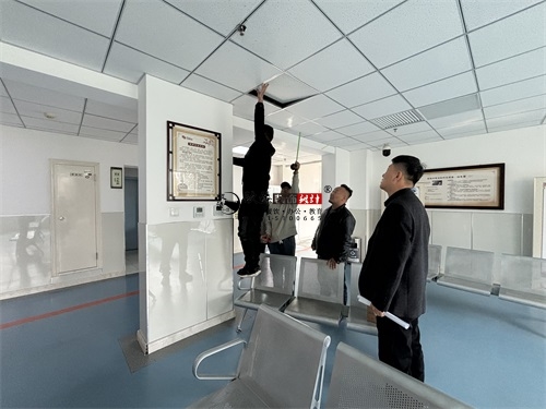 �y�����y�g���������Ŀ|�N���b�