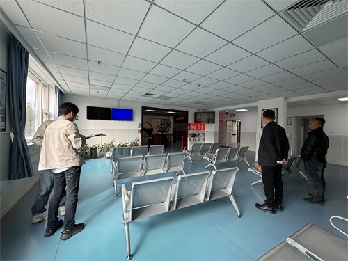 �y�����y�g���������Ŀ|�N���b�