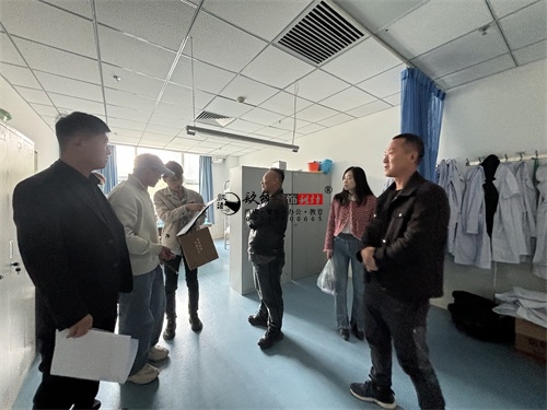 �y�����y�g���������Ŀ|�N���b�