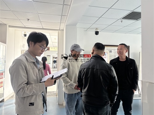 �y�����y�g���������Ŀ|�N���b�