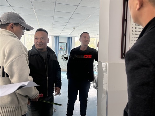 �y�����y�g���������Ŀ|�N���b�