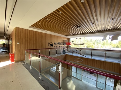 �y���k�����b���OӋ�Ŀ|�N���b�