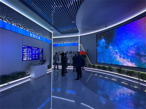 �y���Ƽ�չ�d�OӋ�b���Ŀ|�N���b�