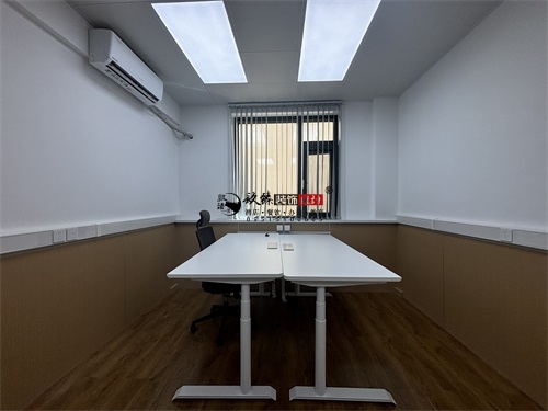 �y���k�����b���OӋ�Ŀ|�N���b�