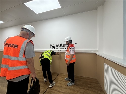 �y���k�����b���OӋ�Ŀ|�N���b�