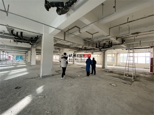 �y���k�����b���OӋ�Ŀ|�N���b�