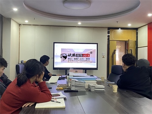 �y���͏d�OӋ�b���Ŀ|�N���b�