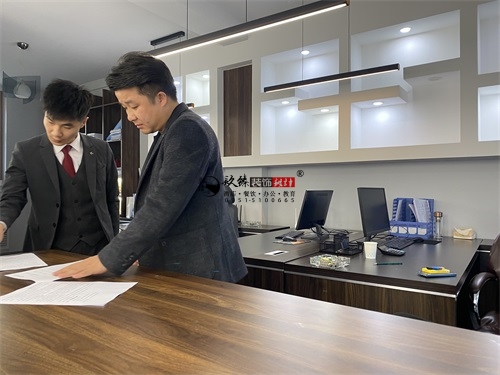 �y���B�������OӋ�b���Ŀ|�N���b�