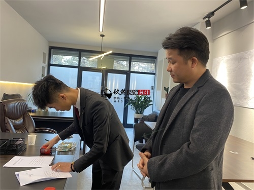 �y���B�������OӋ�b���Ŀ|�N���b�