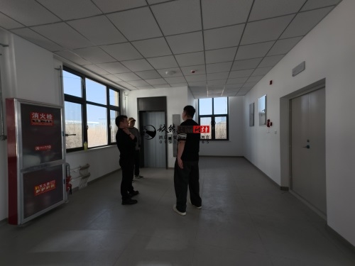 �y����^�͏d�OӋ�b���Ŀ|�N���b�