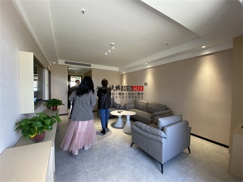 �y���Ƶ��OӋ�b���Ŀ|�N���b�