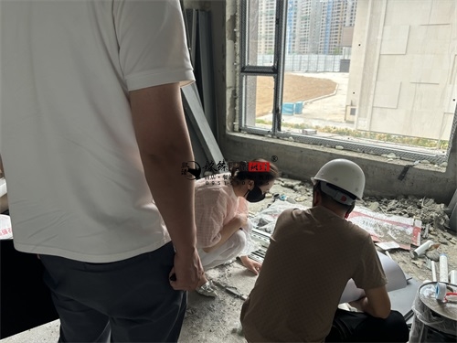 �y���̘I�����OӋ�b���Ŀ|�N���b�