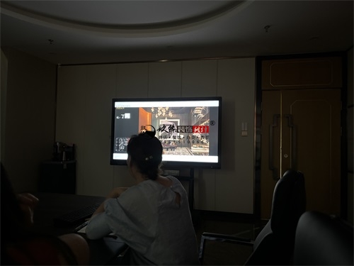 �y���̘I�����OӋ�b���Ŀ|�N���b�