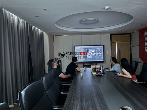 �y���̘I�����OӋ�b���Ŀ|�N���b�